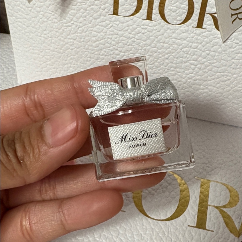 Dior Pink Gift Set - Picture 6 of 11
